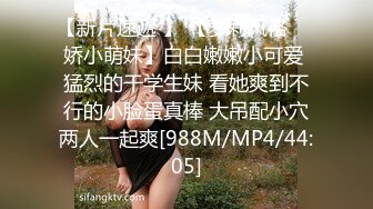 商场女厕全景厕拍 长发美女肉肉的馒头穴 小黑逼洞