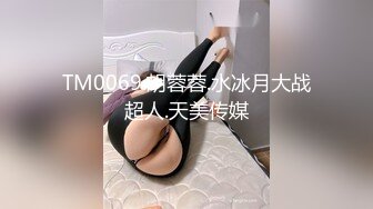 外站流出俄罗斯厕所偷拍个个都是大白屁股在你面前幌1