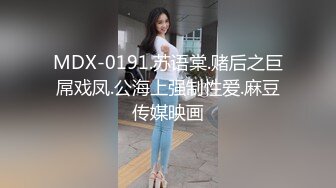 带头套的肥母狗自慰2