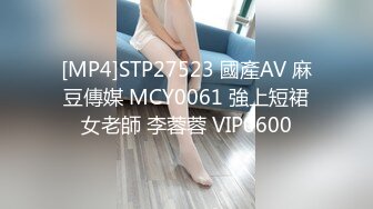 0371/02年小母狗，跪舔，后入