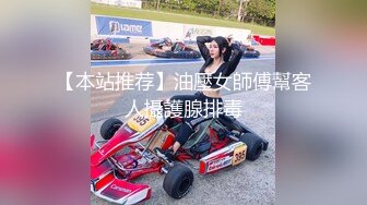 【新片速遞 】 这两个骚逼少妇真骚啊，黑丝情趣全程露脸激情大秀直播，吃奶舔逼69玩耍，互相舔脚舌吻，淫荡刺激听狼友指挥[451MB/MP4/32:47]