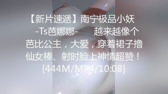 秀人网网红模特 长相甜美的巨乳反差嫩模 林美惠子 大尺度露脸私拍流出 白皙巨乳大奶，翘翘性感的肉臀，