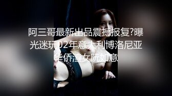 娇小的旋转Stacey Alley享受一些性交性爱和暨在她的嘴里。